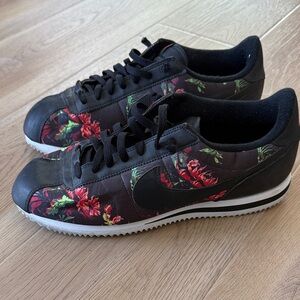 Nike Bermuda Print Shoes 👟